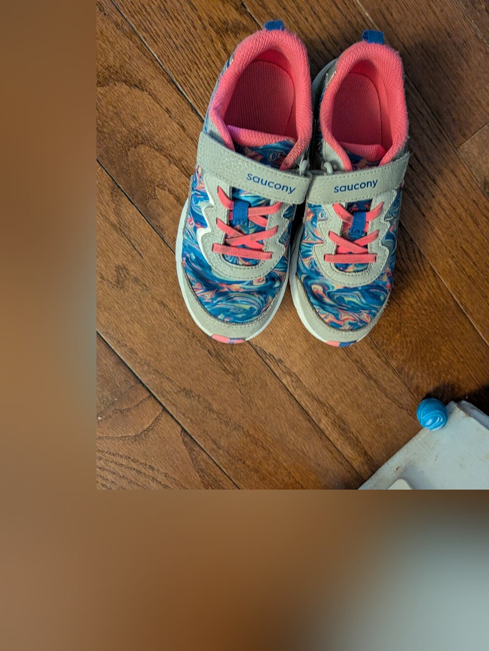 Saucony Kids Blue Marble Sneakers with Pink Accents